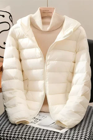 2024 New Arrivals Women Hooded Ultra Lightweight Packable Puffer Jackets Autumn Winter White Duck Down Female Korean Slim Coat